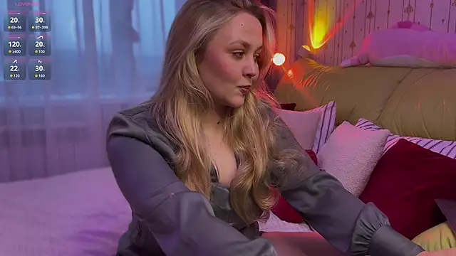 Estella Elwood online show from March 2026 12:52:02 AM