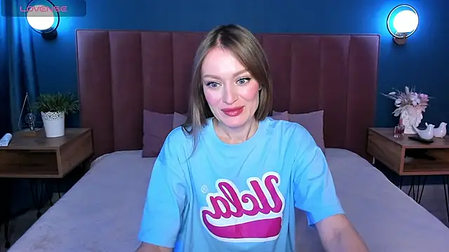 EvelynPoole online show from November 2025 01:27:02 AM