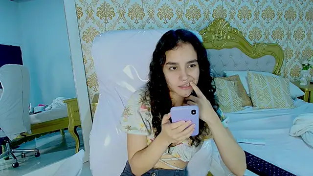 Snapshot of JessB_ chatting on October 2025 08:22:01 PM JessB online show from October 2025 08:22:01 PM