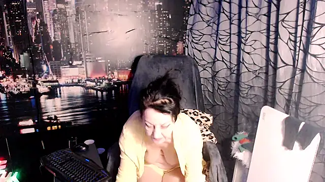 AMOURSWEET2025 online show from February 2026 05:05:02 PM