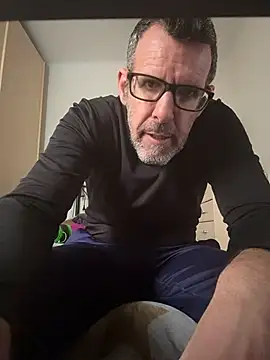 gigolobcn online show from February 2026 10:52:02 AM