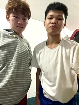 Snapshot of urasiantwinkbigcock chatting on October 2025 07:14:02 PM urasiantwinkbigcock online show from October 2025 07:14:02 PM