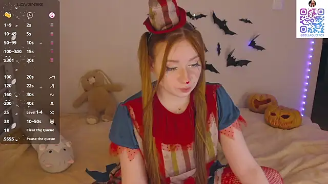 BellaQueenss online show from October 2025 10:27:01 AM