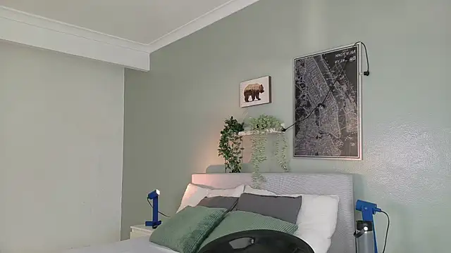 Nickifox   online show from October 2025 07:34:01 PM