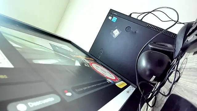 ValentinaKlean online show from September 2025 06:57:01 PM