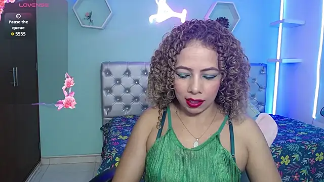 thalia mills19 online show from October 2025 08:51:02 PM