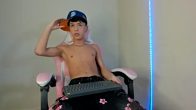 RoderickCameron online show from September 2025 01:10:01 AM