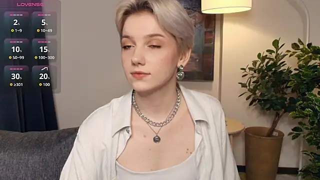 OdelynaAsp online show from November 2025 11:20:01 AM