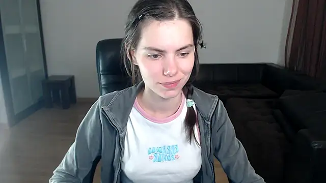 AmelieReve online show from September 2025 04:19:01 PM