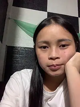 Em-Tho07 online show from September 2025 06:56:02 AM