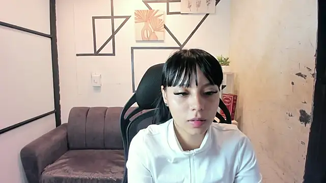 IvonnePrince  online show from September 2025 12:43:02 PM