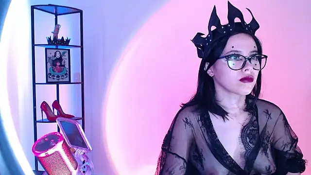 girldom online show from January 2026 04:53:02 PM