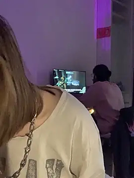 VesnaCrystal online show from March 2026 07:03:01 AM