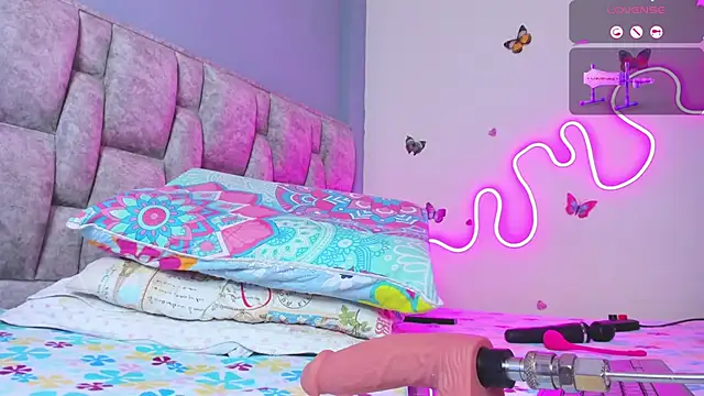 Alhara Luna online show from December 2025 03:00:01 AM