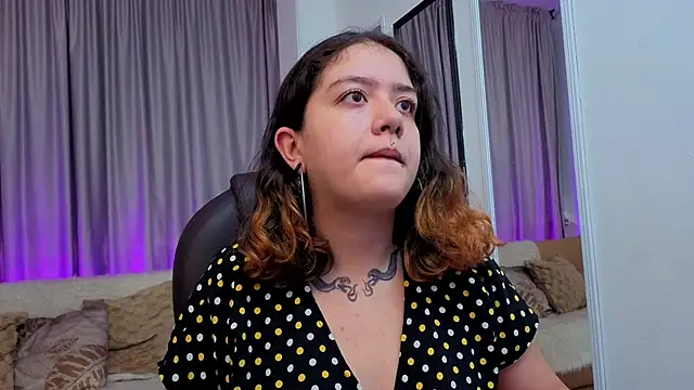 Niaa Stark online show from April 2026 07:58:01 PM