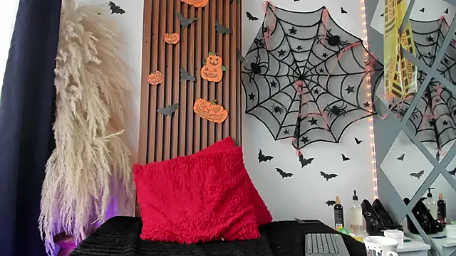 Snapshot of hannah_lover chatting on October 2025 07:41:01 PM hannah lover online show from October 2025 07:41:01 PM