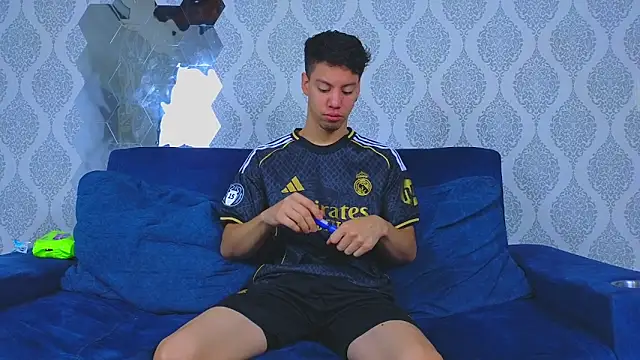 Twink sensationx online show from October 2025 01:19:01 PM