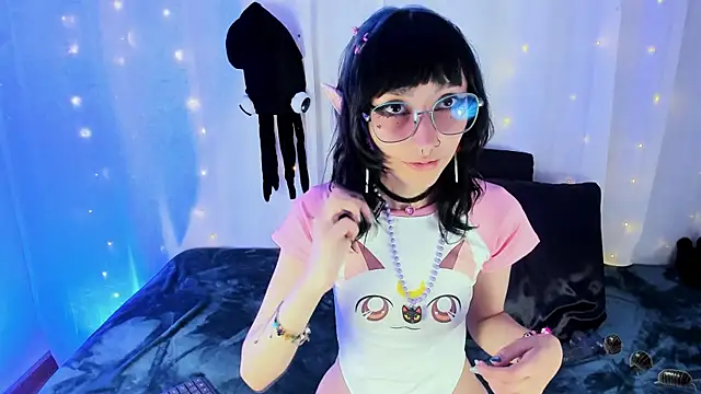 Snapshot of HoshiMiuu chatting on September 2025 07:37:01 PM HoshiMiuu online show from September 2025 07:37:01 PM