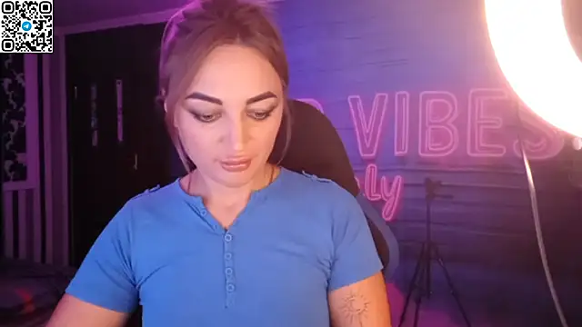 Blonde Temptation online show from October 2025 07:05:01 PM