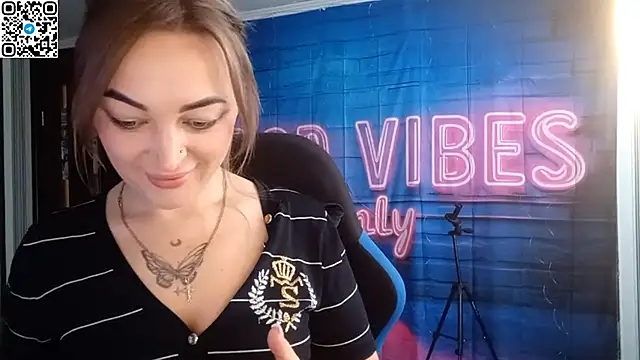 Blonde Temptation online show from October 2025 11:05:01 AM