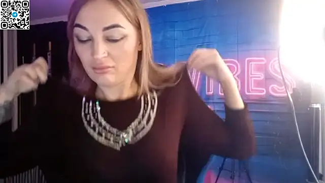 Blonde Temptation online show from October 2025 09:57:01 AM