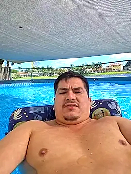 lucho8690 online show from October 2025 07:47:01 PM