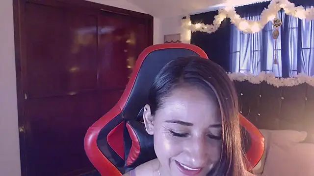 Sofia-mel online show from October 2025 03:47:02 PM