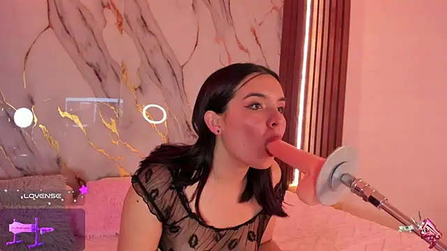 Snapshot of alicecute77 chatting on September 2025 02:27:02 AM alicecute77 online show from September 2025 02:27:02 AM