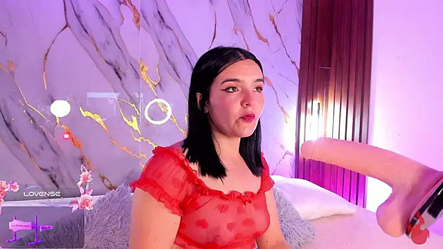 alicecute77 online show from February 2026 02:22:01 AM