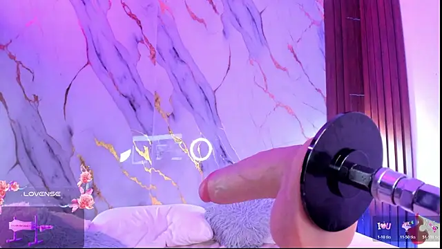 alicecute77 online show from April 2026 07:45:01 AM