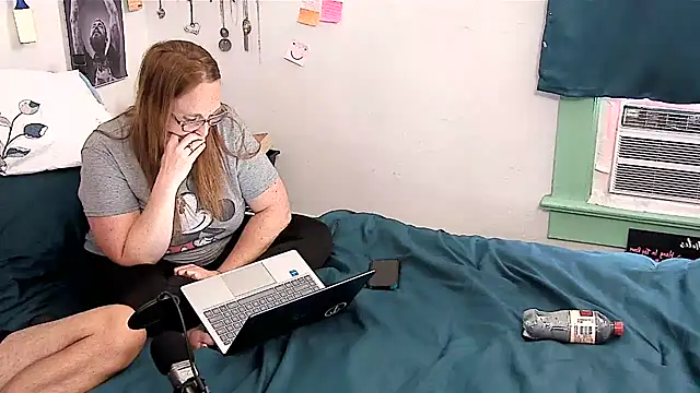 Snapshot of HisSweet269 chatting on October 2025 08:37:02 PM HisSweet269 online show from October 2025 08:37:02 PM