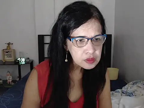 Snapshot of Prettysweetmum chatting on October 2025 02:39:02 AM Prettysweetmum online show from October 2025 02:39:02 AM