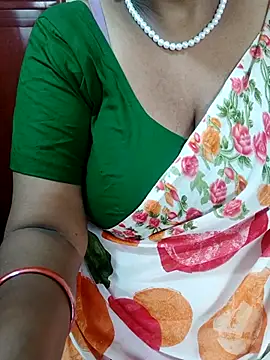 Snapshot of tami_lavanya chatting on September 2025 01:40:02 AM tami lavanya online show from September 2025 01:40:02 AM