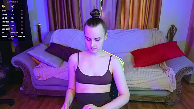 Snapshot of Kelly_Cartier chatting on October 2025 11:29:02 AM Kelly Cartier online show from October 2025 11:29:02 AM