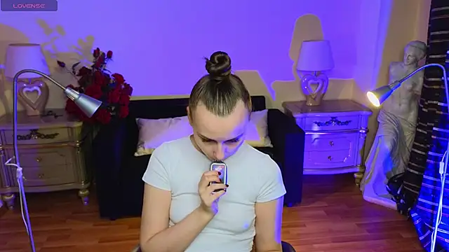 Snapshot of Kelly_Cartier chatting on October 2025 11:31:01 AM Kelly Cartier online show from October 2025 11:31:01 AM