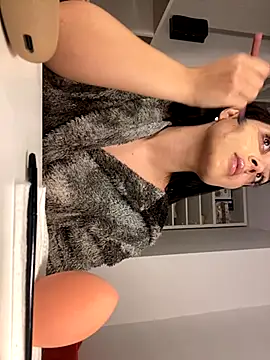 Lexi Storm online show from November 2025 05:40:01 AM