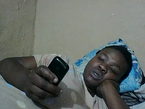 Snapshot of chocolateboobs92 chatting on September 2025 01:54:02 AM chocolateboobs92 online show from September 2025 01:54:02 AM