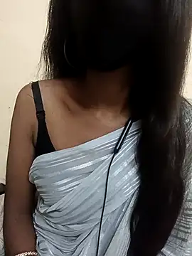 Snapshot of kavya-telugu84 chatting on October 2025 07:14:01 PM kavya-telugu84 online show from October 2025 07:14:01 PM