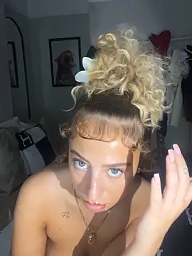 Snapshot of Aurorajadex chatting on October 2025 07:55:02 PM Aurorajadex online show from October 2025 07:55:02 PM