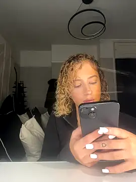 Snapshot of Aurorajadex chatting on November 2025 06:41:04 PM Aurorajadex online show from November 2025 06:41:04 PM