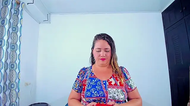 Snapshot of caamii_foxx chatting on November 2025 07:03:02 PM caamii foxx online show from November 2025 07:03:02 PM