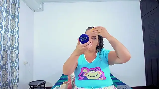 Snapshot of caamii_foxx chatting on November 2025 03:55:01 PM caamii foxx online show from November 2025 03:55:01 PM