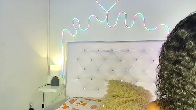 tatixxxvega online show from September 2025 01:25:02 PM