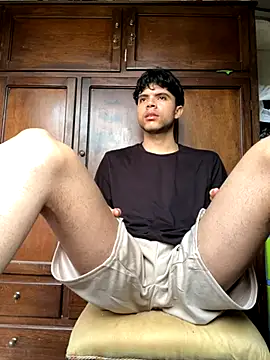 Axel-Mejia online show from November 2025 08:18:01 PM