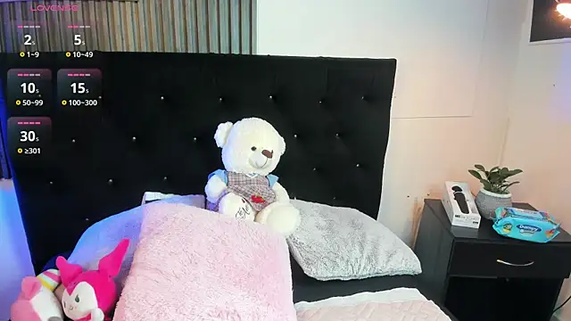 nanny  cute online show from September 2025 04:40:02 AM