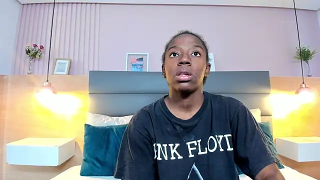  emma willliams  online show from October 2025 02:20:01 PM