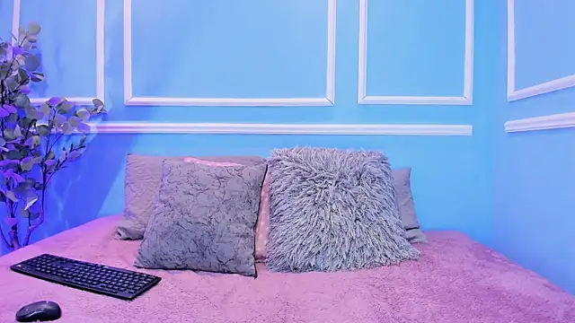 sofiagomez   online show from October 2025 07:22:02 PM