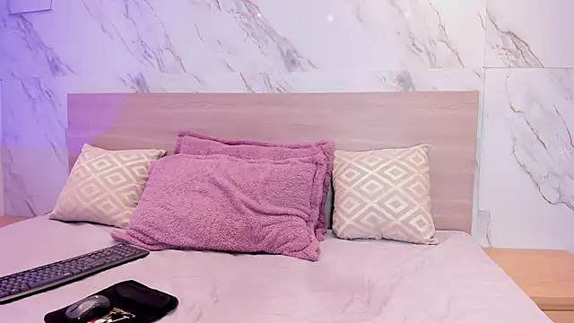 sofiagomez   online show from January 2026 06:12:02 PM