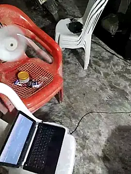 giannis090 online show from September 2025 08:44:01 PM