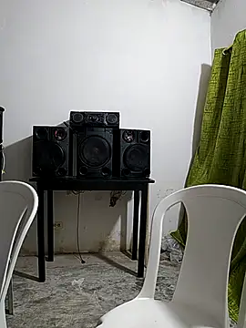 giannis090 online show from September 2025 04:06:02 AM